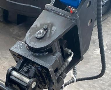 Tilting Quick Hitch